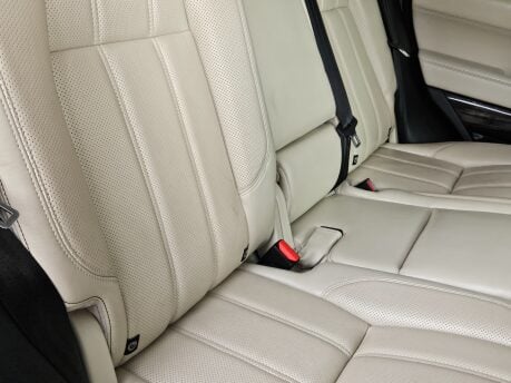 Land Rover Range Rover SDV8 VOGUE SE Complete Land Rover Service History 33