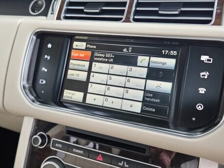 Land Rover Range Rover SDV8 VOGUE SE Complete Land Rover Service History 41