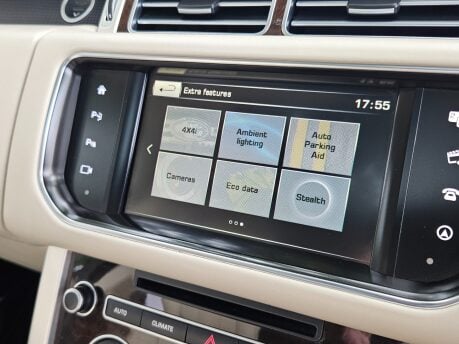 Land Rover Range Rover SDV8 VOGUE SE Complete Land Rover Service History 44