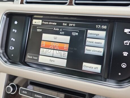 Land Rover Range Rover SDV8 VOGUE SE Complete Land Rover Service History 47