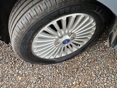 Ford Mondeo ZETEC 11