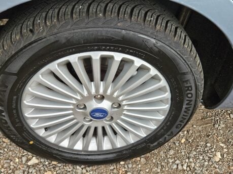 Ford Mondeo ZETEC 13