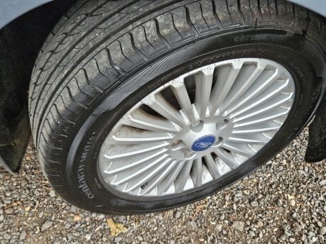 Ford Mondeo ZETEC 14