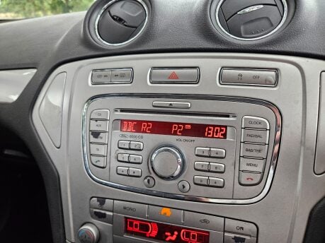 Ford Mondeo ZETEC 34