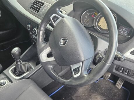 Renault Megane DYNAMIQUE TOMTOM VVT New MOT Ulez Compliant 36