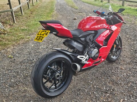 Ducati Panigale PANIGALE V2 4