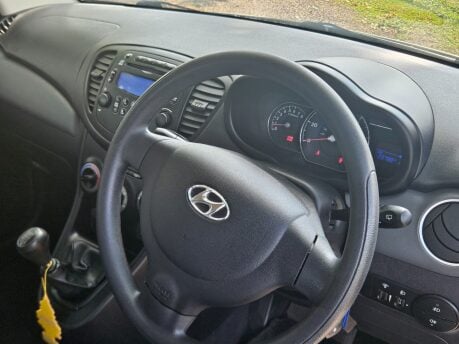 Hyundai i10 ACTIVE 24