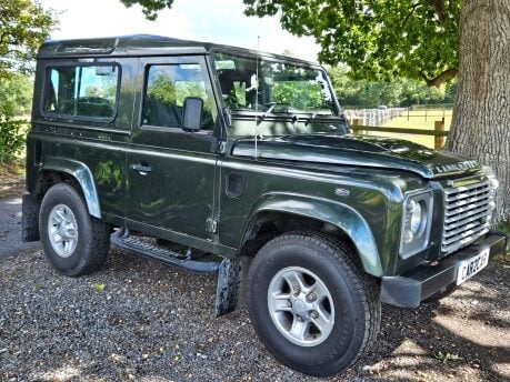 Land Rover Defender 90 XS STATION WAGON 2