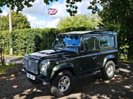 Land Rover Defender 90 XS STATION WAGON 8