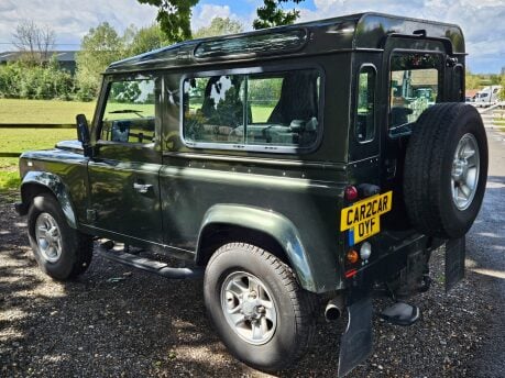 Land Rover Defender 90 XS STATION WAGON 7