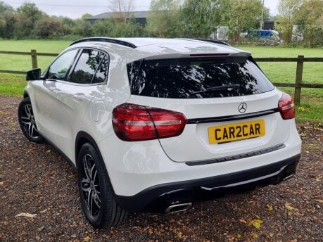 Mercedes-Benz GLA Class GLA 180 URBAN EDITION 9