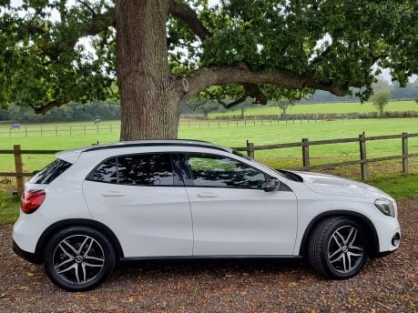 Mercedes-Benz GLA Class GLA 180 URBAN EDITION 3