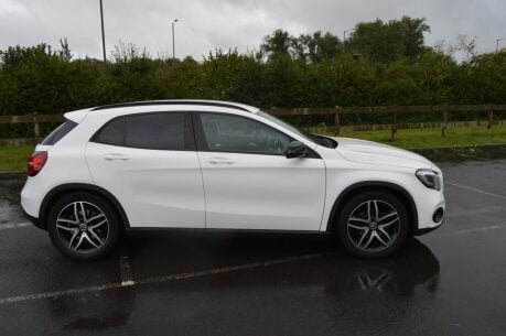 Mercedes-Benz GLA Class GLA 180 URBAN EDITION 7