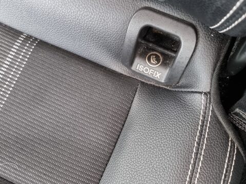 Mercedes-Benz GLA Class GLA 180 URBAN EDITION 32