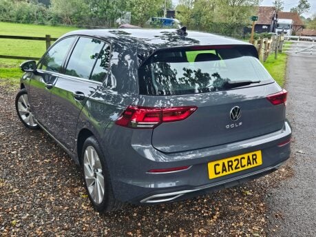 Volkswagen Golf STYLE TSI 7