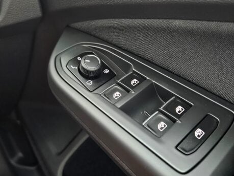 Volkswagen Golf STYLE TSI 16