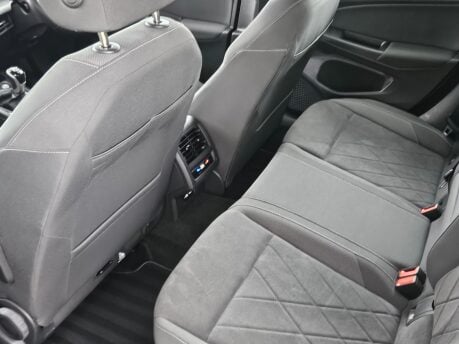 Volkswagen Golf STYLE TSI 40