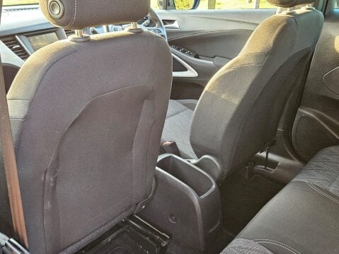 Vauxhall Crossland X GRIFFIN 16