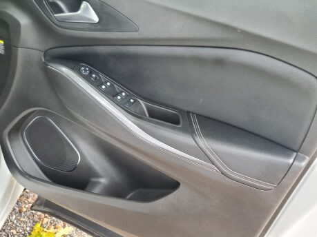 Vauxhall Grandland X SPORT NAV S/S 13