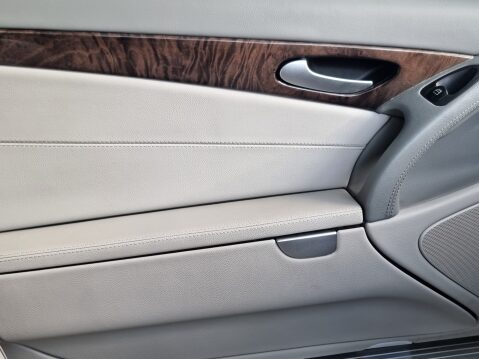 Mercedes-Benz SL Series SL350 51