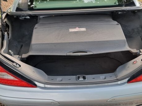 Mercedes-Benz SL Series SL350 36