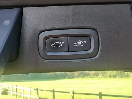 Volvo V90 D5 POWERPULSE CROSS COUNTRY AWD 32