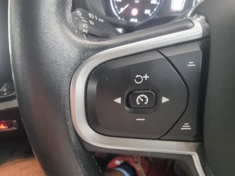 Volvo V60 D3 MOMENTUM Automatic Full Service Record 41