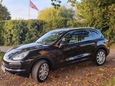 Porsche Cayenne D V6 TIPTRONIC 12
