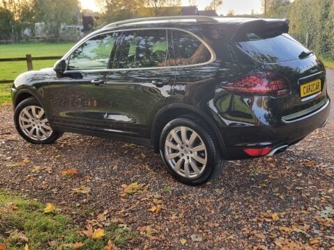 Porsche Cayenne D V6 TIPTRONIC 10