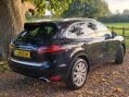 Porsche Cayenne D V6 TIPTRONIC 5