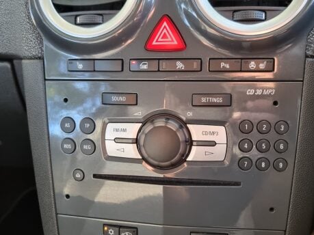 Vauxhall Corsa SE 28