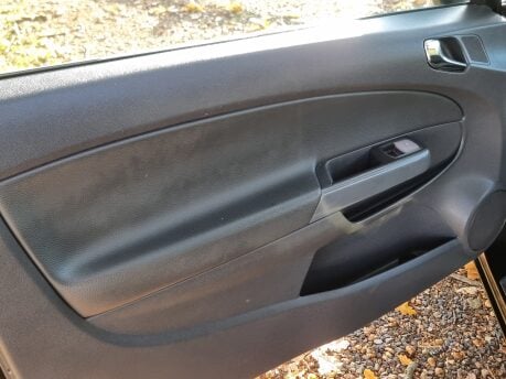 Vauxhall Corsa SE 15