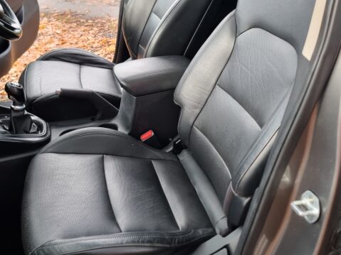 Kia Carens 3 ECODYNAMICS CRDI 36