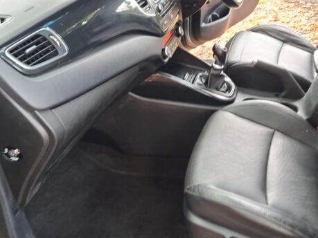 Kia Carens 3 ECODYNAMICS CRDI 35