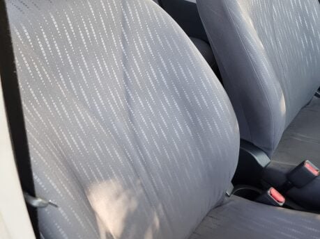 Toyota Yaris TR VVT-I 39