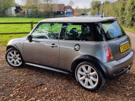 Mini Hatch COOPER S 10