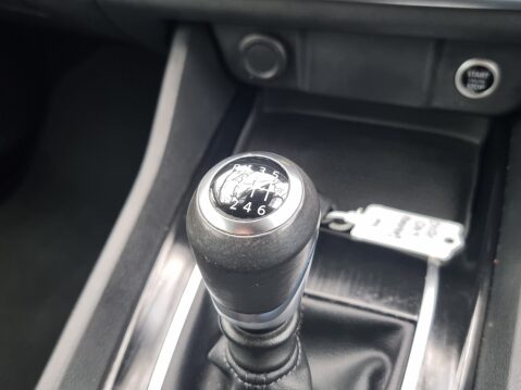 Nissan Qashqai DIG-T ACENTA PREMIUM MHEV 39