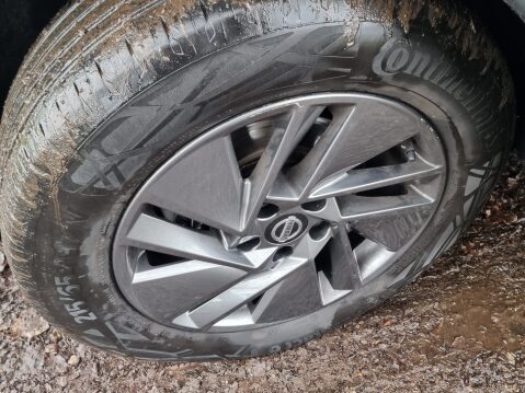 Nissan Qashqai DIG-T ACENTA PREMIUM MHEV 15