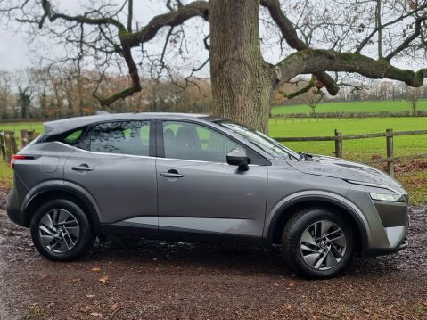 Nissan Qashqai DIG-T ACENTA PREMIUM MHEV 3