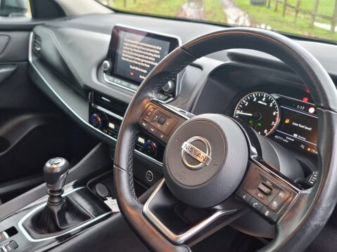 Nissan Qashqai DIG-T ACENTA PREMIUM MHEV 35