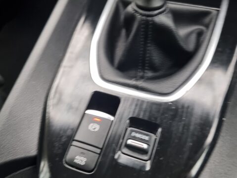 Nissan Qashqai DIG-T ACENTA PREMIUM MHEV 40