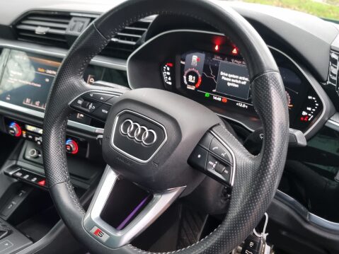 Audi Q3 TFSI S LINE MHEV 42