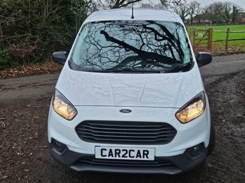 Ford Transit Courier TREND TDCI 11