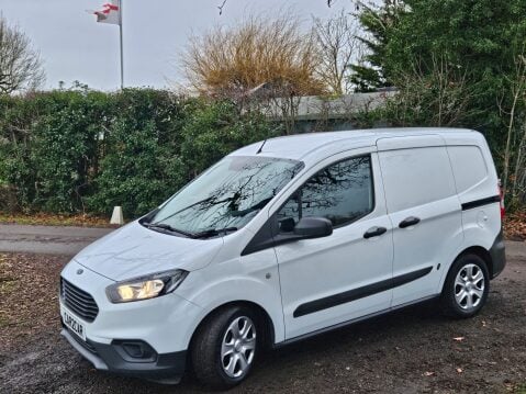 Ford Transit Courier TREND TDCI 9