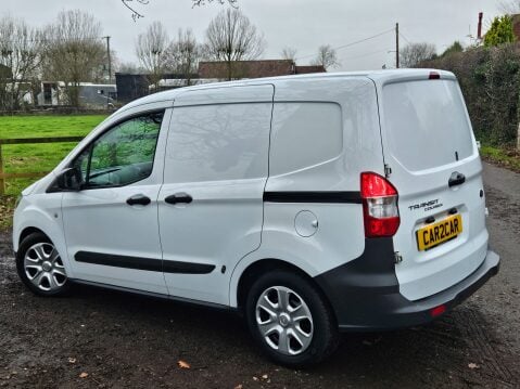 Ford Transit Courier TREND TDCI 8