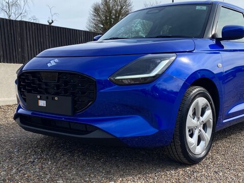 Suzuki Swift 1.2 MHEV Motion Euro 6 (s/s) 5dr 12
