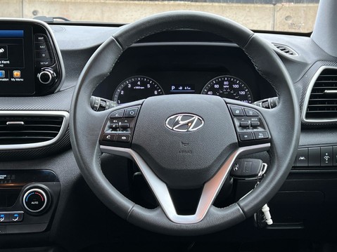 Hyundai TUCSON T-GDI SE NAV 17