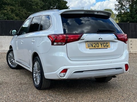 Mitsubishi Outlander PHEV EXCEED SAFETY 2