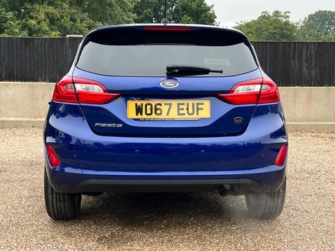 Ford Fiesta TITANIUM 8