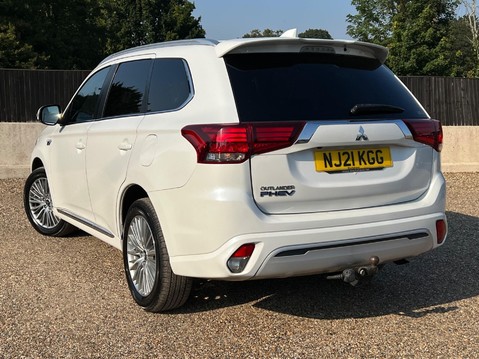 Mitsubishi Outlander PHEV DYNAMIC 2